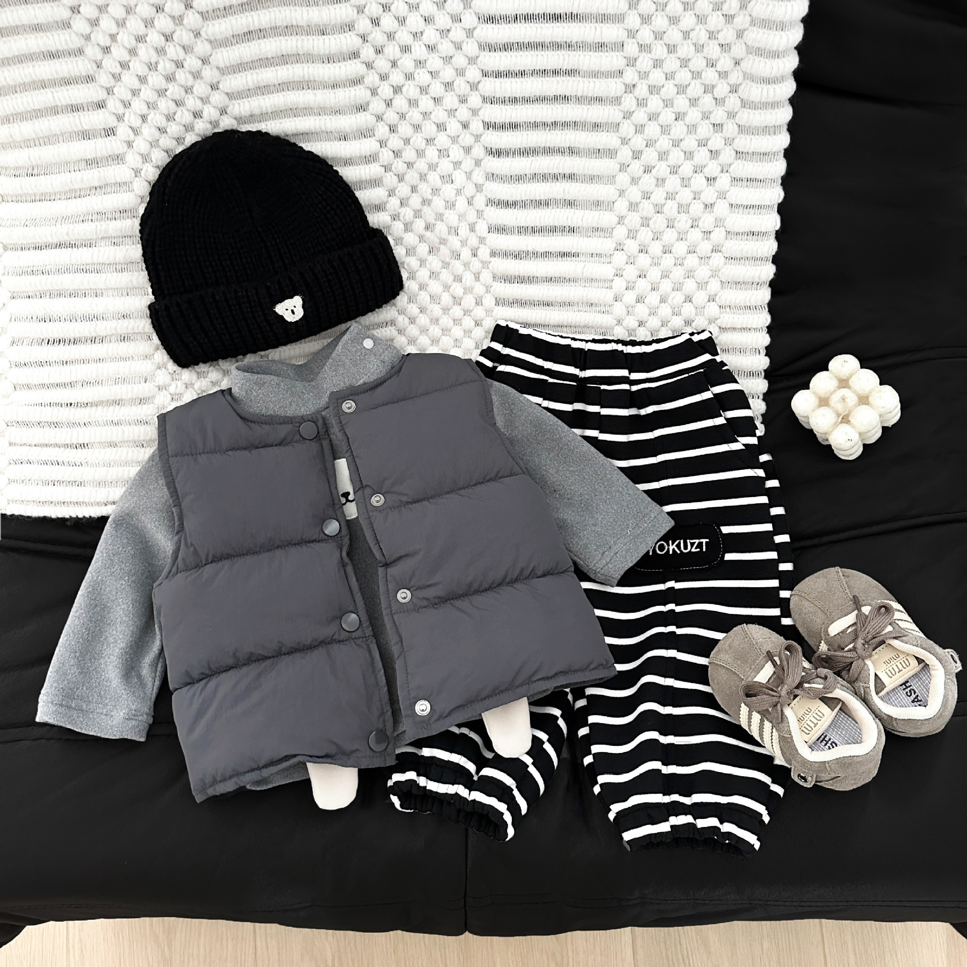 婴儿夹棉马甲冬装新款男女宝宝纯色卡通坎肩背心加厚保暖洋气外套