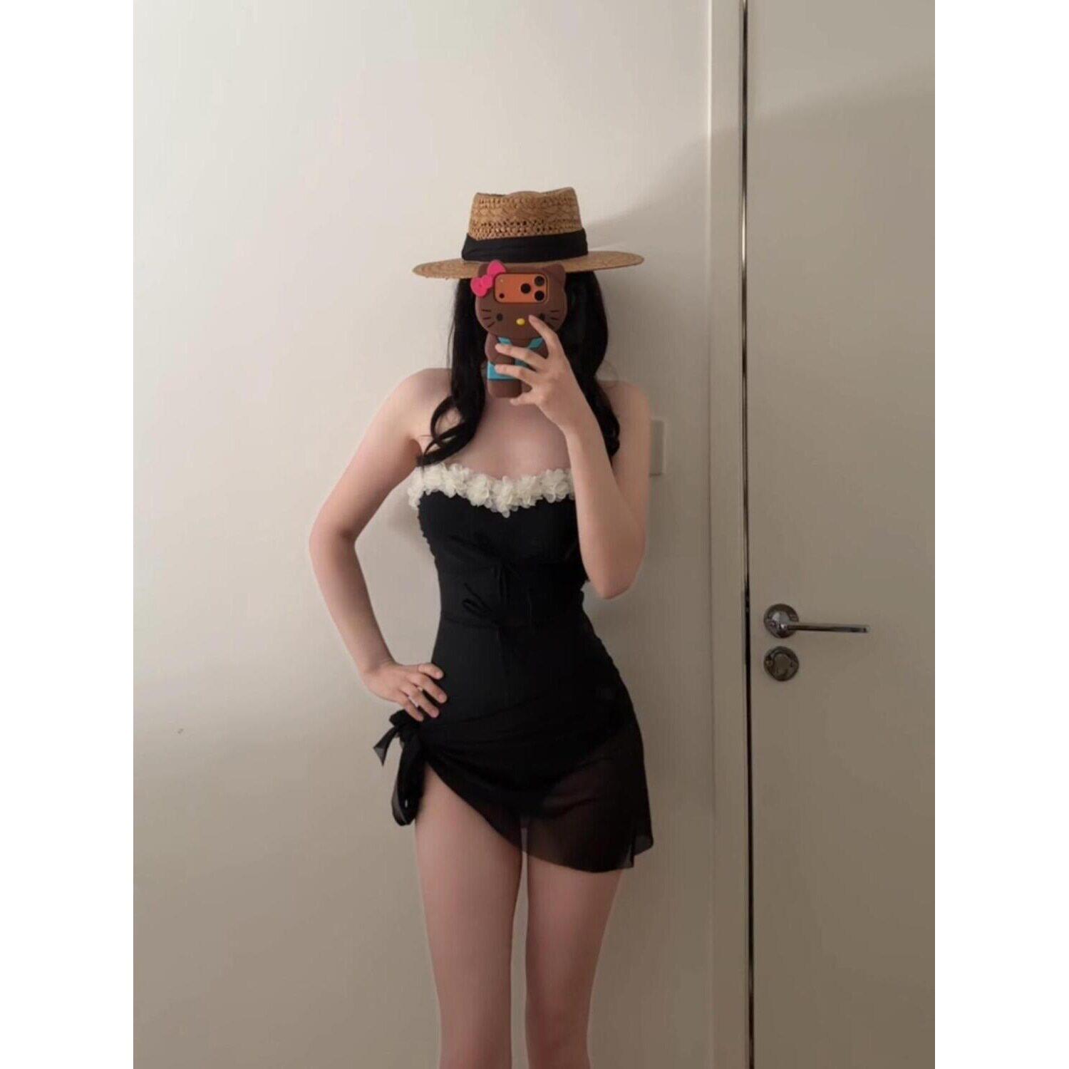 性感黑色新款抹胸花朵连体游泳衣女显瘦遮肉聚拢泡温泉度假泳装夏