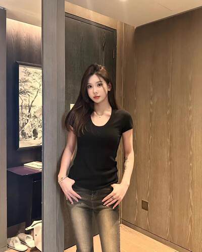 招牌打底神t降临*软糯弹力U领短袖t恤女简约纯色百搭显瘦内搭上衣