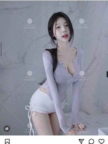现货~51STUDIO自制 大美女氛围感 紫灰色显腰细打底衫上衣s279