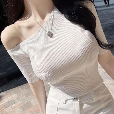 51STUDIO自制ZK509很有女人味~纯欲斜露肩修身中袖针织T恤