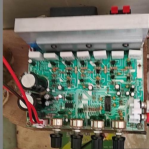 300瓦风冷2.1大功率功放板