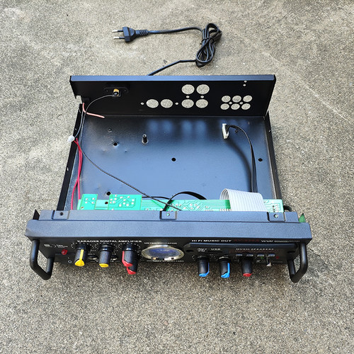 中众机箱带前级机箱功放机