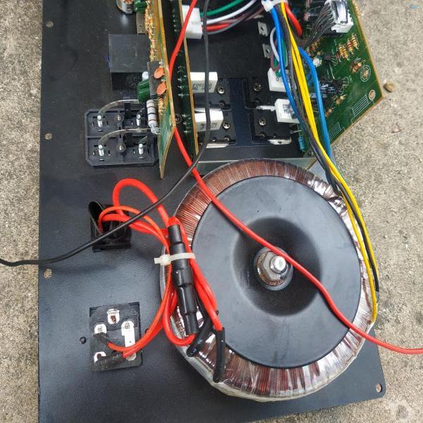 破损变形有源低音炮功放板 故障板坏板低音重低音功放220V重低音