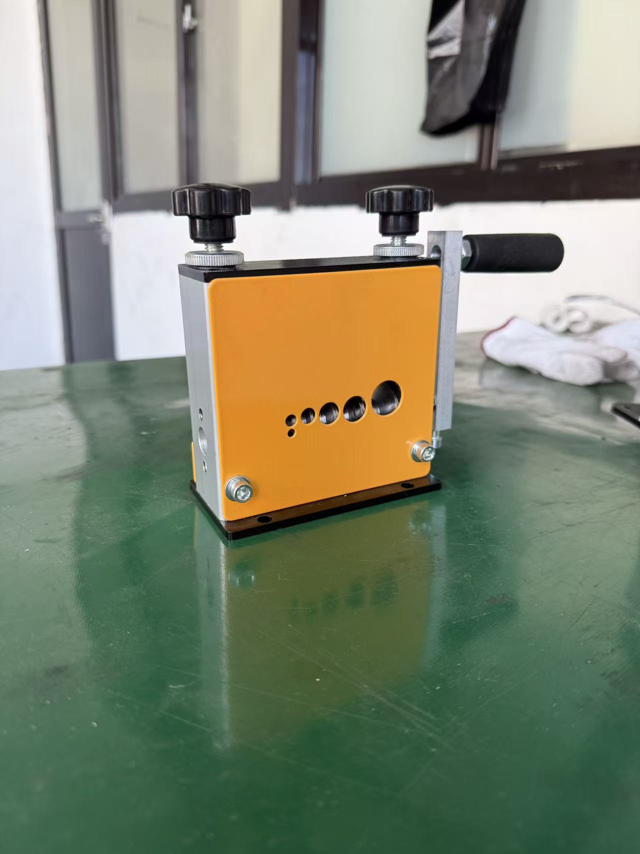 剥线机废铜线家用废旧线小型拔电缆去皮机手动免调节扒线剥皮神器