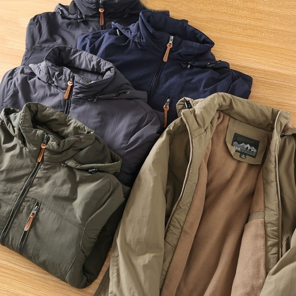 专业三防高密防风防水户外运动休闲加绒可脱卸帽冲锋衣夹克外套男