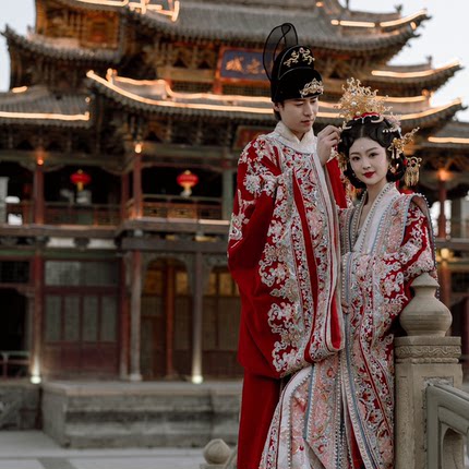 明制汉服婚服宋制结婚礼服马面裙大拖尾结婚中式出租新款凤冠霞帔