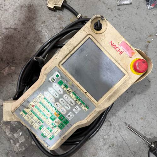 CFDTP-10-04M 那智示教器 功能包好 带线 成色一般议价维修