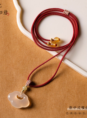 新中式白玉髓如意锁吊坠高冰种吉祥锁项链国风设计款平安锁锁骨链