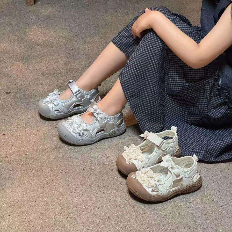 2026新款夏季女童运动凉鞋公主鞋蕾丝花朵小女孩框子鞋网面舞蹈鞋