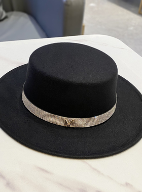 韩版英伦风黑色水钻字母帽子女潮百搭复古洋气平顶礼帽秋冬大檐帽