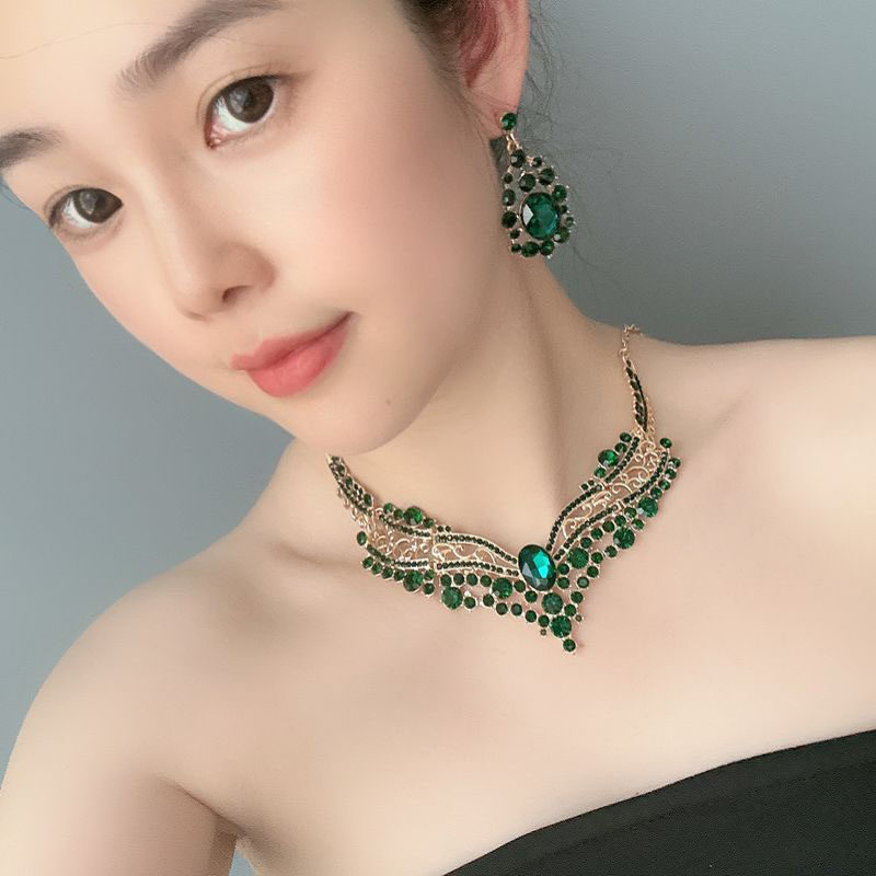 欧美首饰新娘饰品配饰项链耳环套装直播演出水晶V型锁骨链女