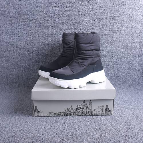 欧洲原单东北雪地靴中筒加绒加厚