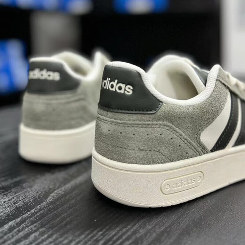 Adidas阿迪达斯男女板鞋夏季新款低帮耐磨休闲鞋经典板鞋JI2548