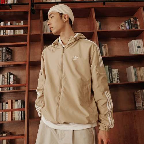 经典运动上衣连帽夹克外套