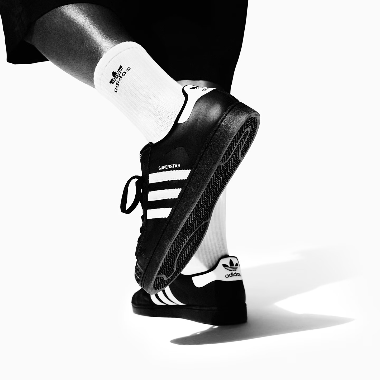 Adidas阿迪达斯男鞋女鞋正品新款明星同款贝壳头板鞋运动鞋JI0079