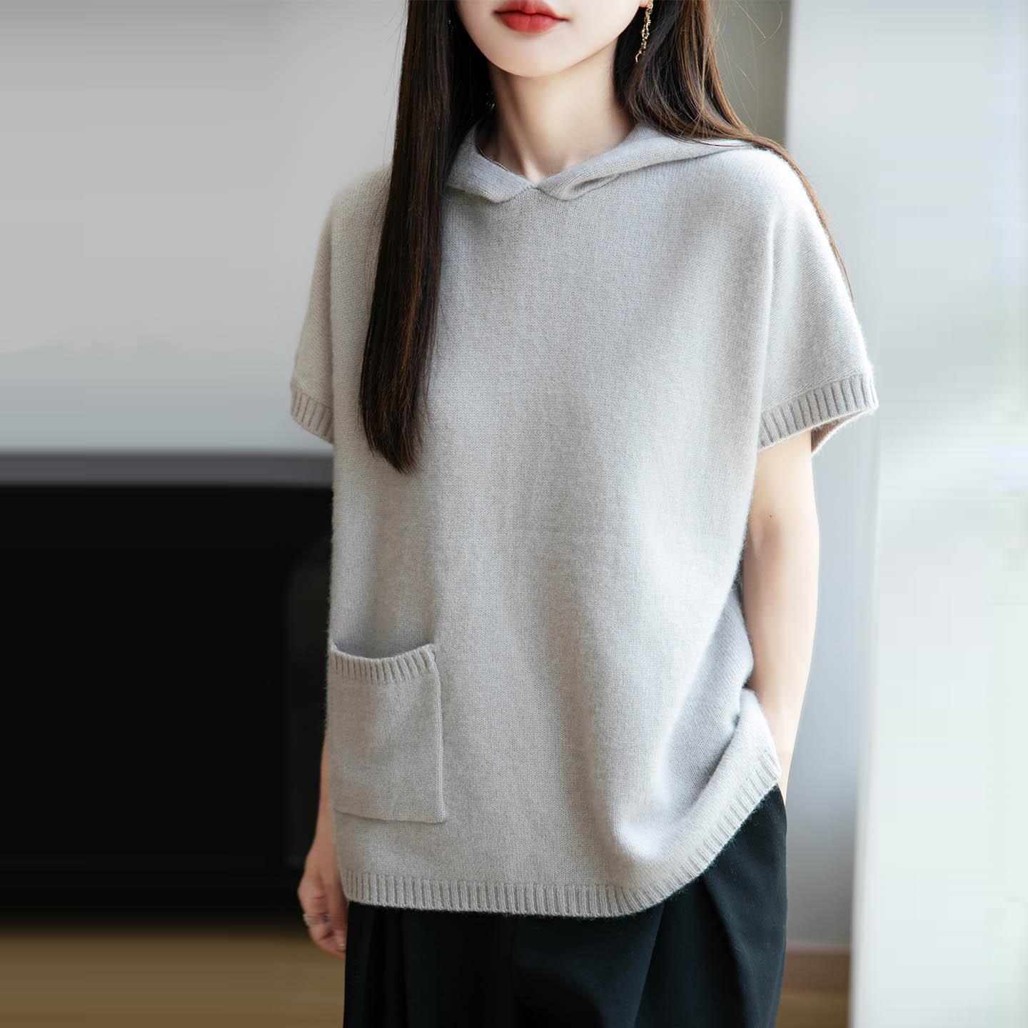 100%纯羊毛针织马甲女连帽套头