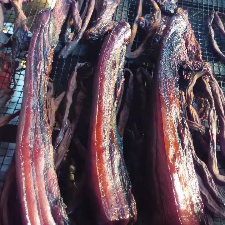 湖南农家特产烟熏腊肉
