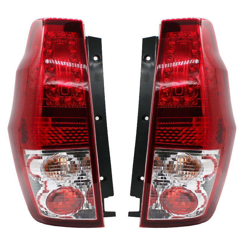 适用东风风行CM7后尾灯外尾灯后组合灯总成 菱智PLUS倒车刹车灯罩