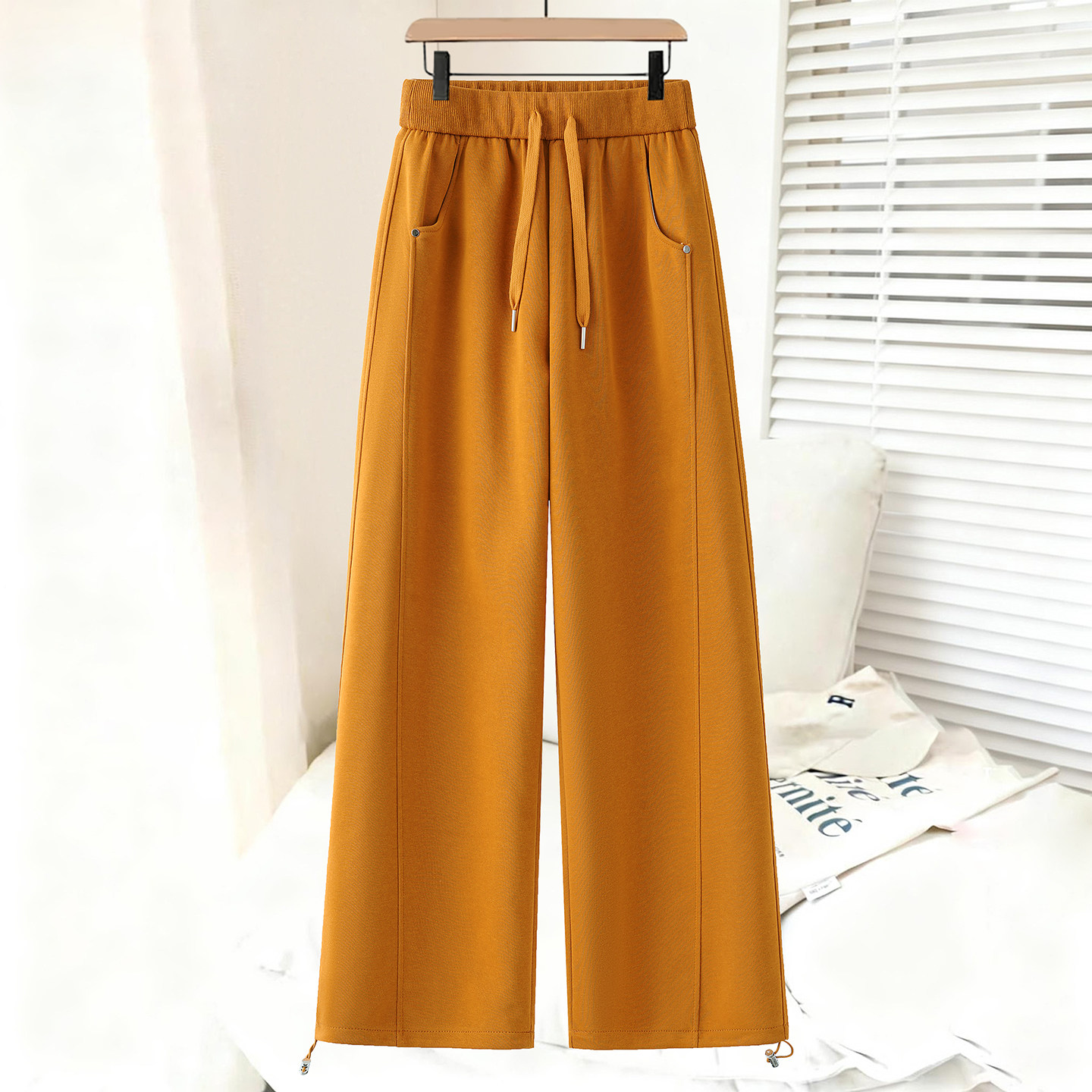 阔腿裤女春秋季2026新款高腰垂感直筒休闲直筒窄版运动云朵弯刀裤