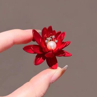 别针气质 中国风红色莲花胸针高档女精致珍珠胸花小众设计感西装