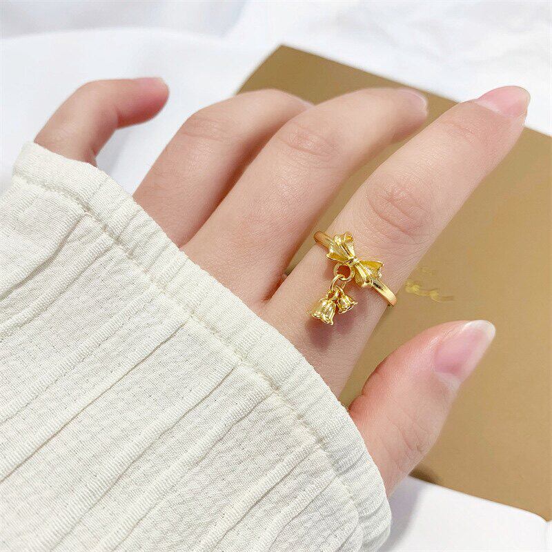 新款几何蝴蝶结铃兰花戒指女生轻奢小众设计越南沙金彷真黄金首饰