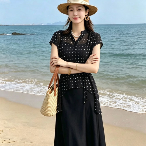 夏季轻熟波点收腰半身裙两件套装