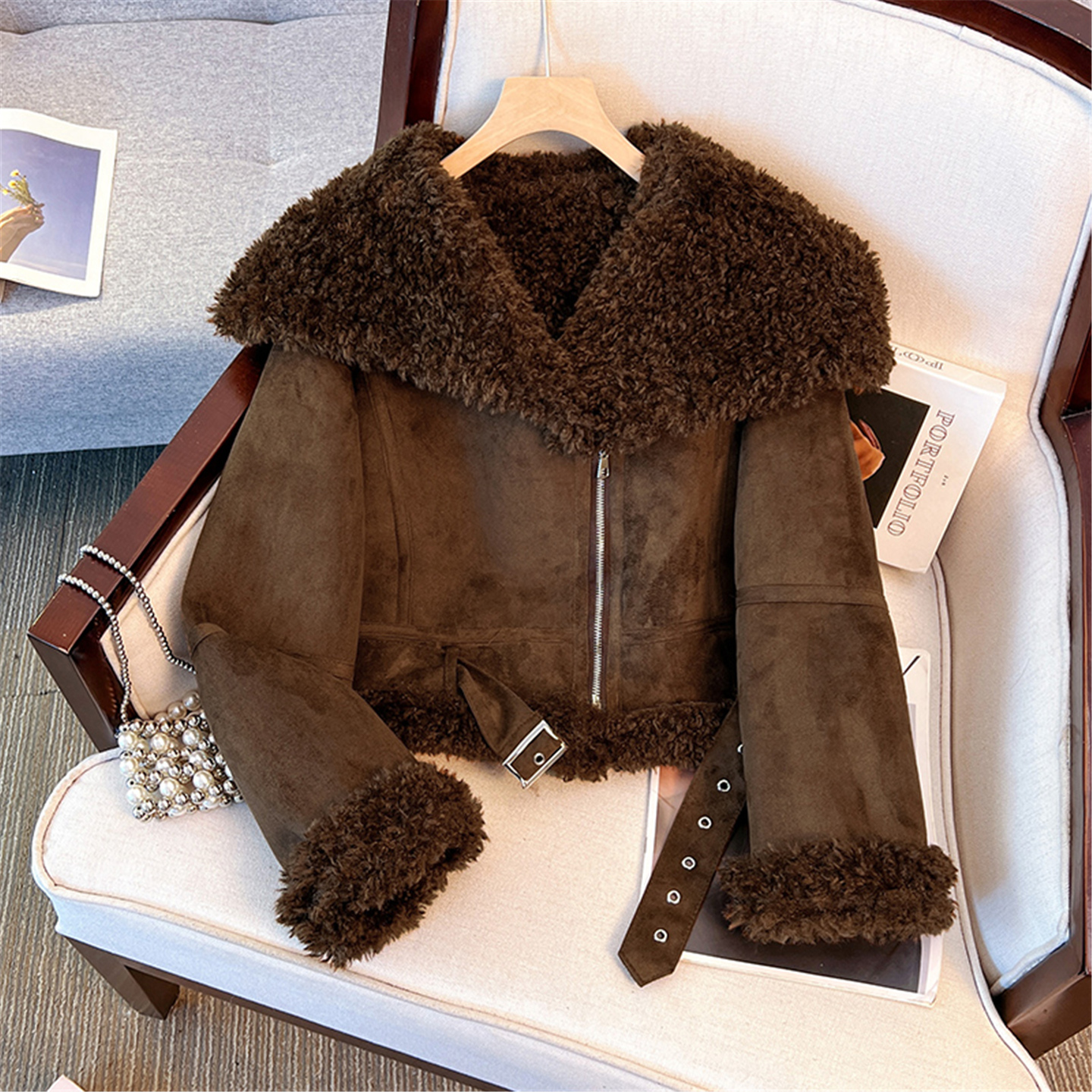 2025秋冬新款羊羔毛皮毛一体外套女短款加厚羊剪绒皮草机车服棉服