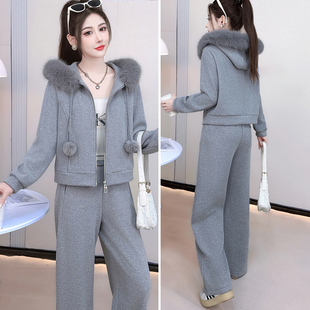 2025新款毛领连帽卫衣套装女秋冬季加绒加厚减龄休闲运动风两件套