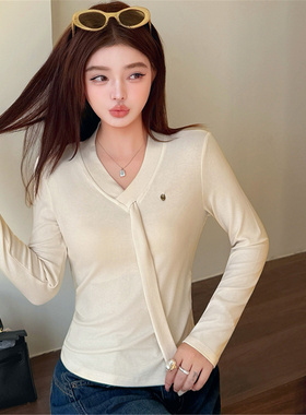 美式黑色v领长袖t恤女春秋内搭显瘦修身甜辣妹打底衫设计感上衣T