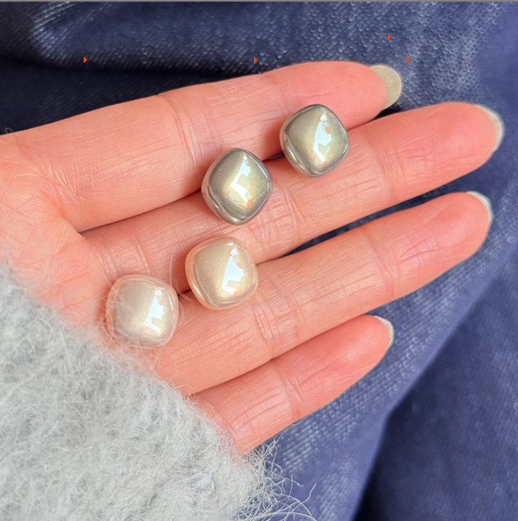 S925纯银方形胶珠耳钉轻奢甜美