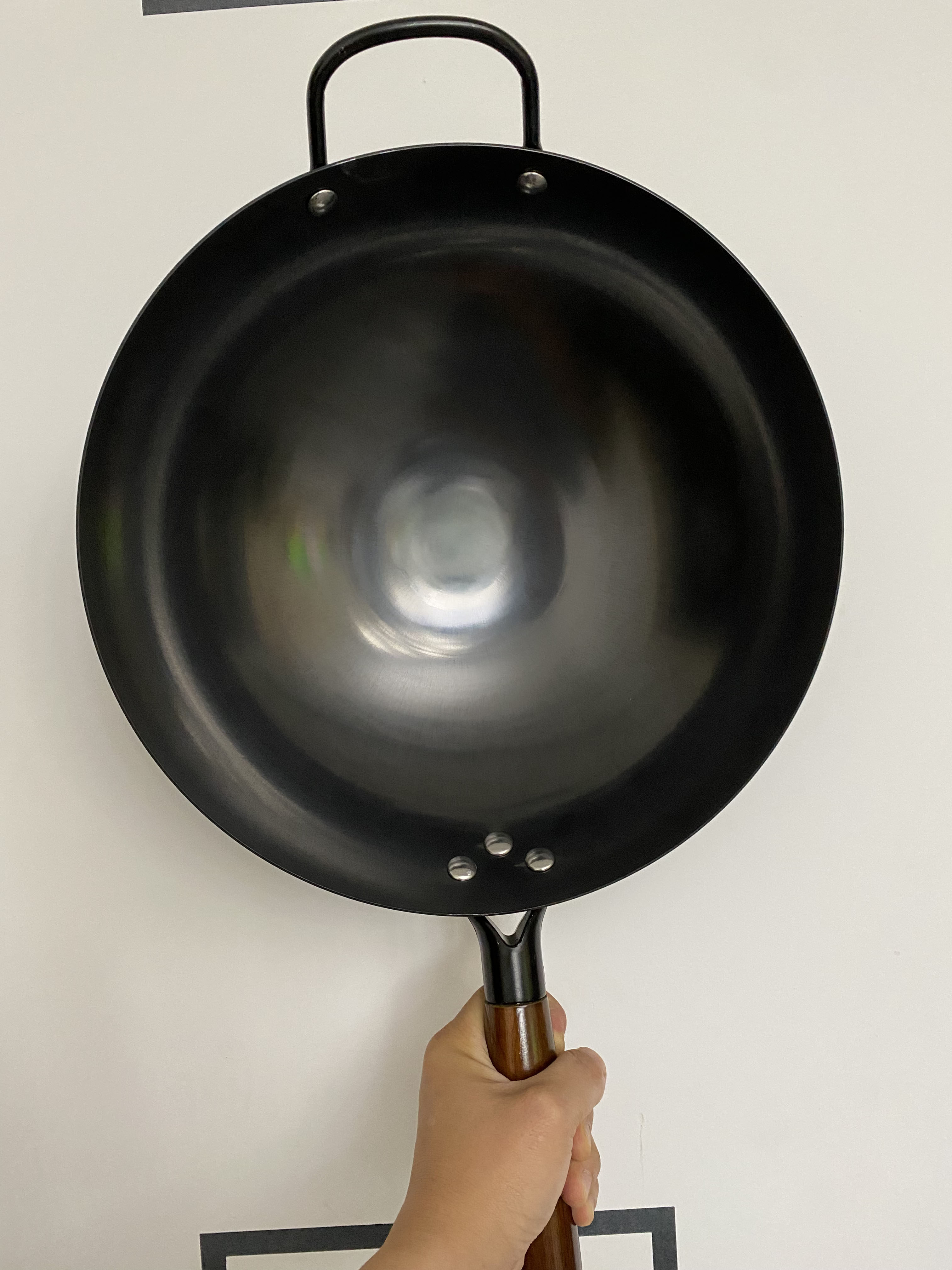 高档老铁匠铁锅炒锅炒菜锅无涂层家用不生锈氮化锅不粘锅女士可用