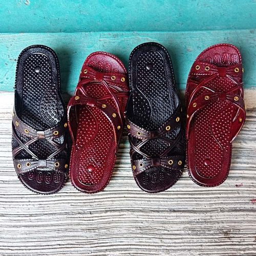 女士油拖鞋2023新款夏季新款居家妈妈平底柔软中老年人室内洗澡鞋