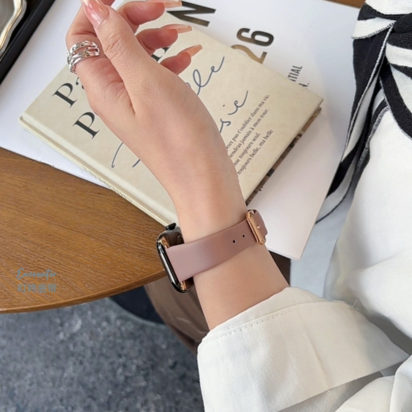 高级感绢丝真皮手表表带适用苹果s11/S10/Ultra女款apple iwatch9