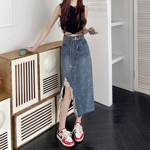 Actual shot of 2024 spring and summer new design niche hot girl tassel denim skirt Hong Kong style long skirt