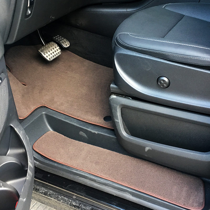 奔驰商务车专用进口尼龙地毯脚垫