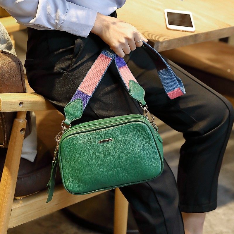 菲色如华2020上新小包包女时尚头层牛皮女包真皮波士顿包斜挎包女