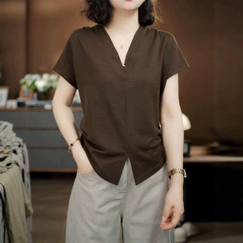 美拉德咖色v领开叉短袖t恤女2026夏季大码胖MM掐腰修身设计感上衣