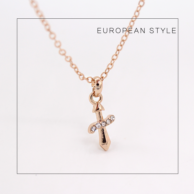 克拉时尚风宝剑星座闪钻情侣项链