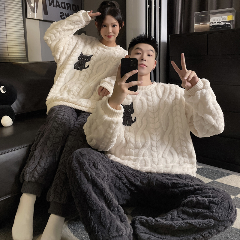 可爱猫睡衣情侣秋冬季珊瑚绒加肥