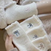 26秋冬新品 袜子奶白系刺绣蝴蝶结澳绒女中筒袜简约百搭保暖月子袜