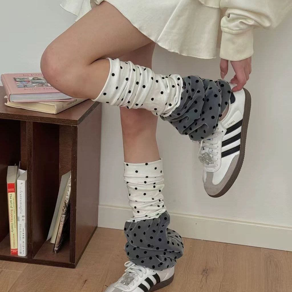 灰白拼接波点袜套姐系出街杀手锏 百搭堆堆女袜辣妹过膝圆点腿套