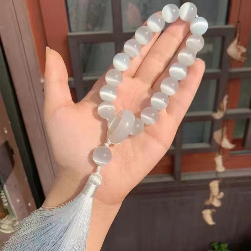 古风白月光-猫眼石手持佘太翠汉