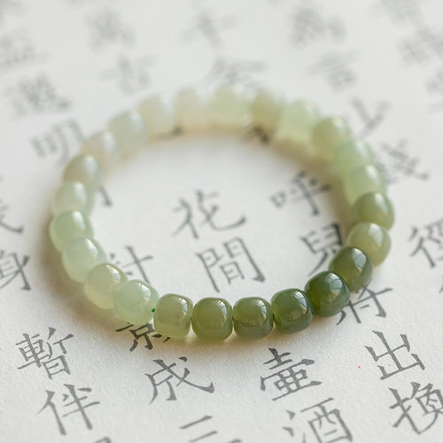 浅露天然和田玉手串女老型珠碧玉
