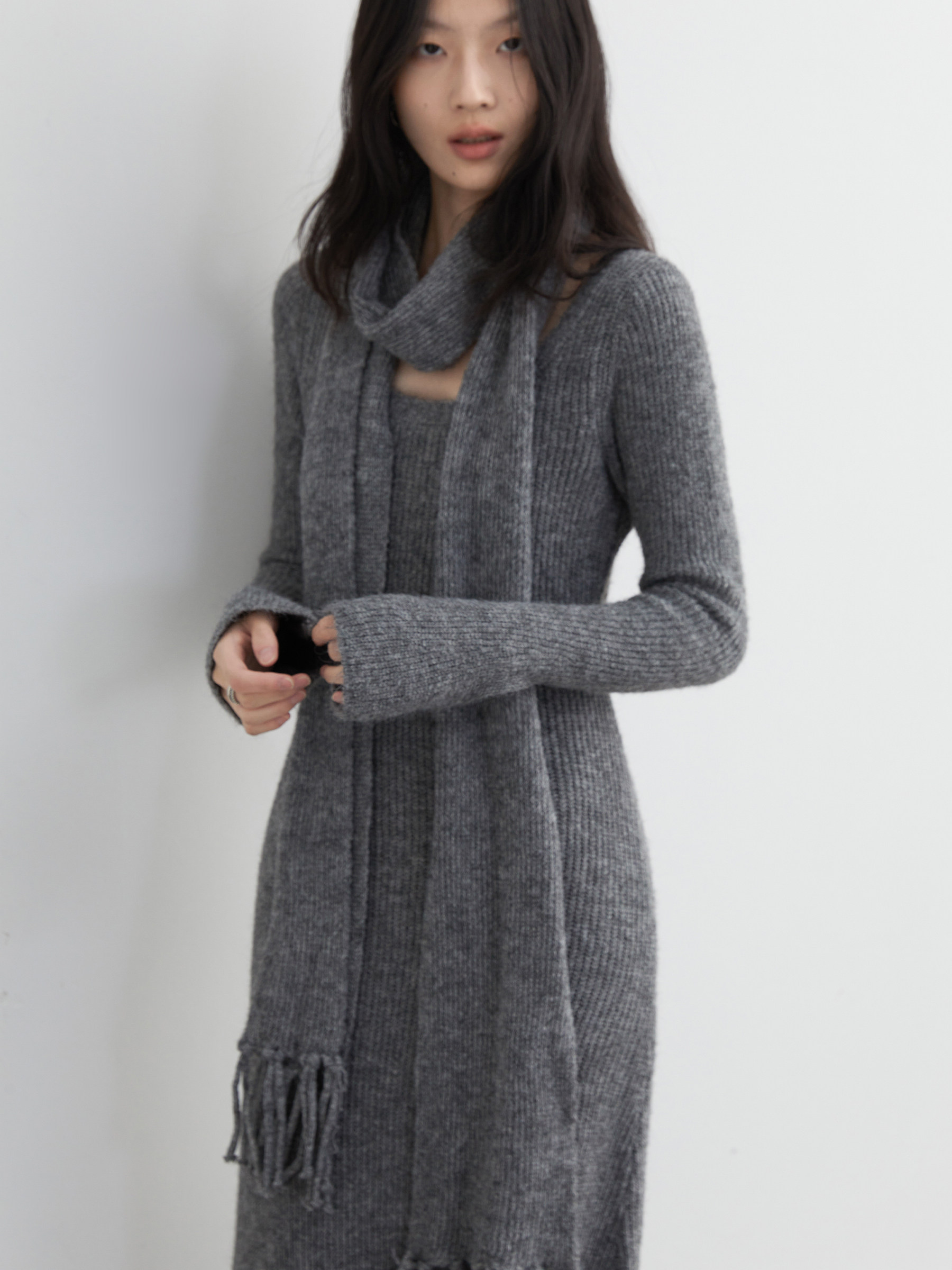 CHIC VEN ビッグ Uネックソフトワックスニットドレスベルスリーブスリムフィット秋冬ウォームロングドレス 2026 レディース