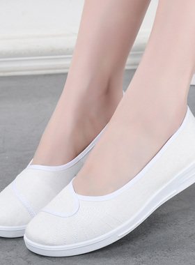 护士鞋女白色坡跟春秋新款医院美容工作鞋平底透气防滑老北京布鞋
