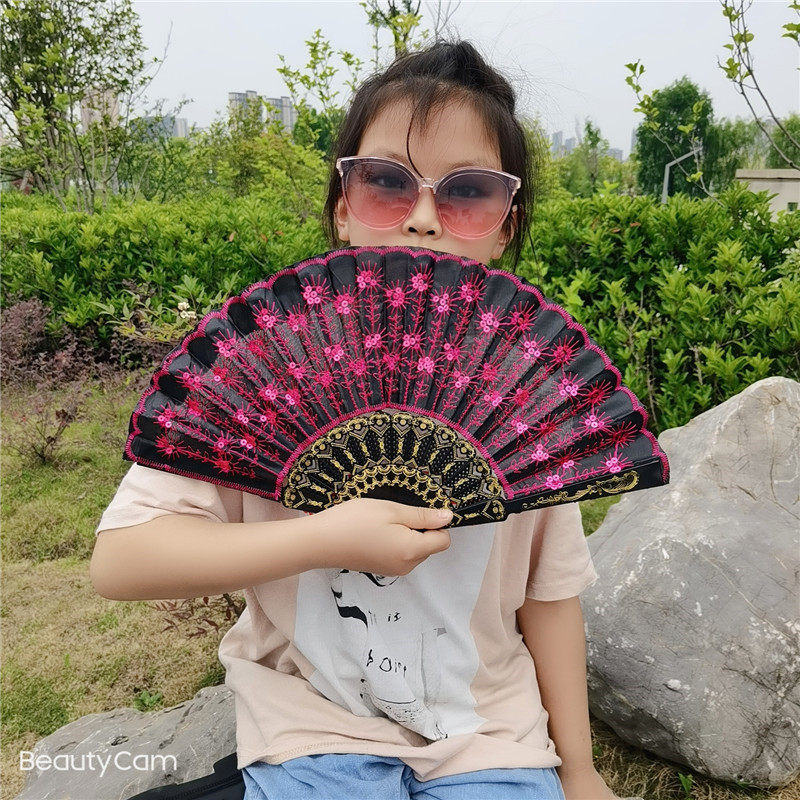 23公分塑料骨扇子 刺绣亮片扇子 孔雀尾羽造型 开合顺畅,家居饰品,工艺扇/团扇/喜扇/折扇,淘宝优惠券,粉丝福利购,淘宝优惠卷