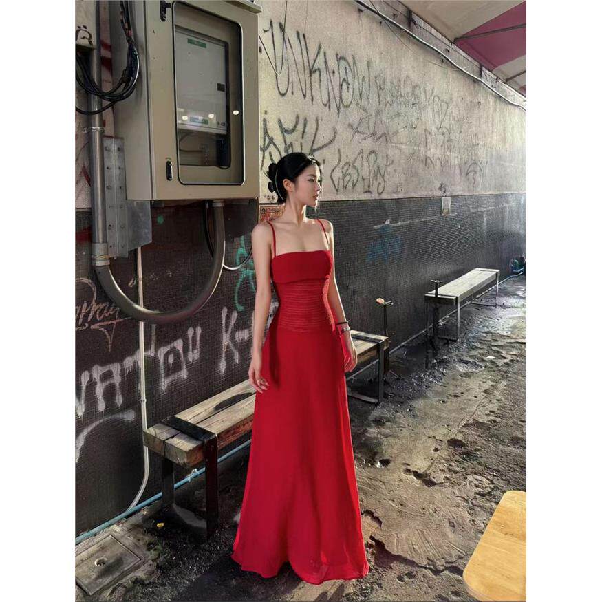 港风覆古绝美红色设计感抹胸镂空吊带飘逸度假长裙圣诞年会礼服裙
