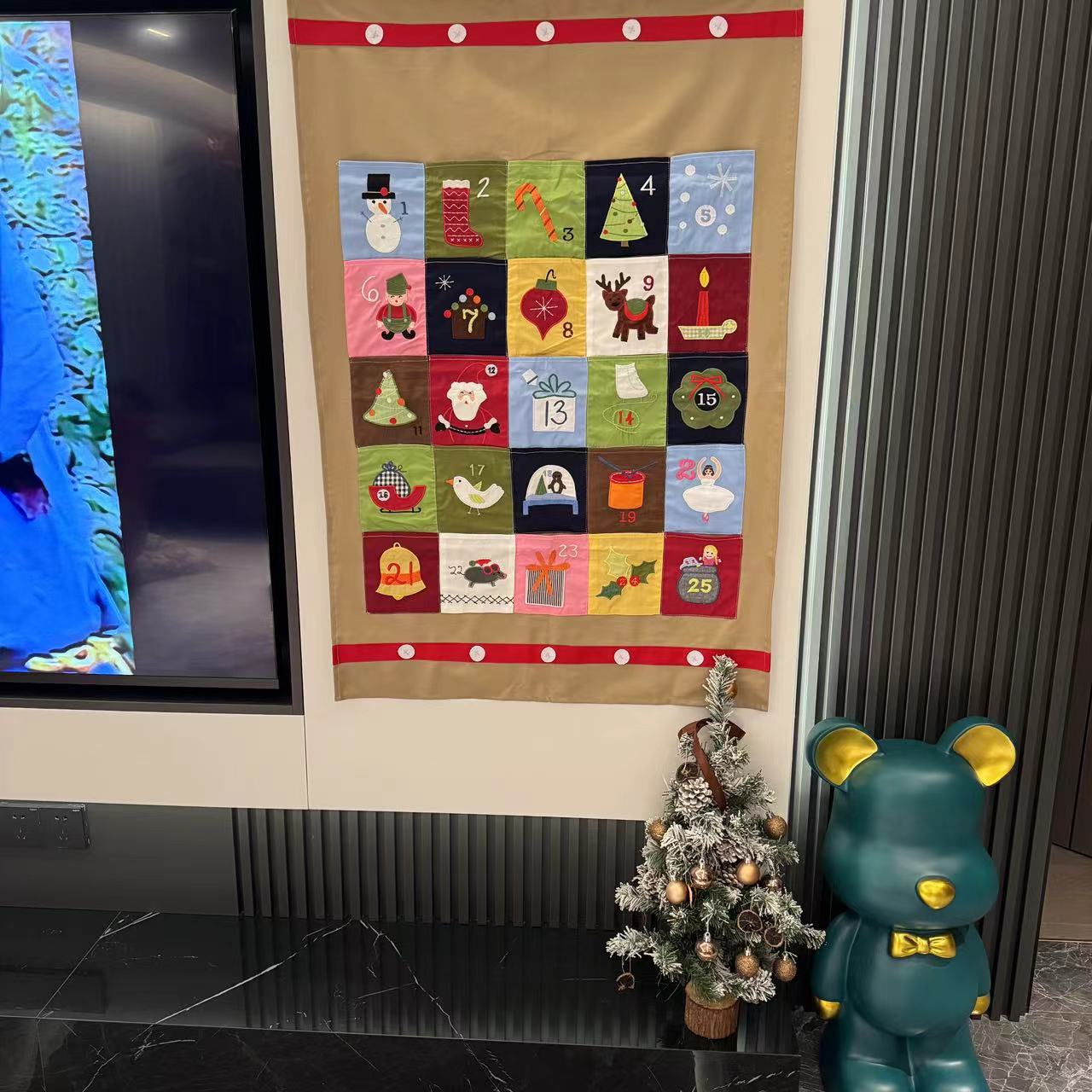 外贸 很重工 全棉重工贴布绣真拼圣诞挂历客厅卧室装饰品73*112cm