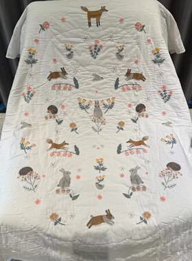 新！绣花精致！！纯棉内夹棉花～柔软！儿童童被97*127cm~
